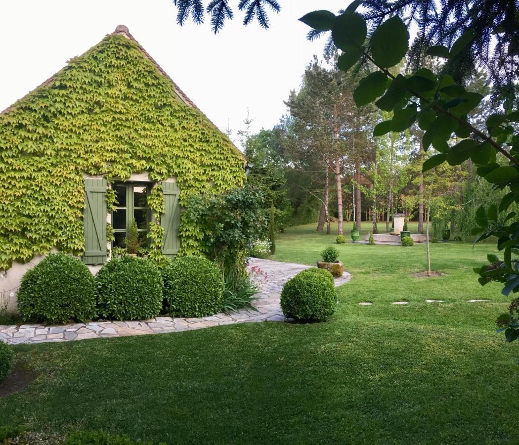 Hotel La Grande Poterie Coulandon Exteriér fotografie